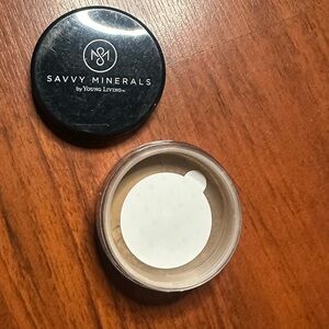 Savvy Minerals Loose Powder